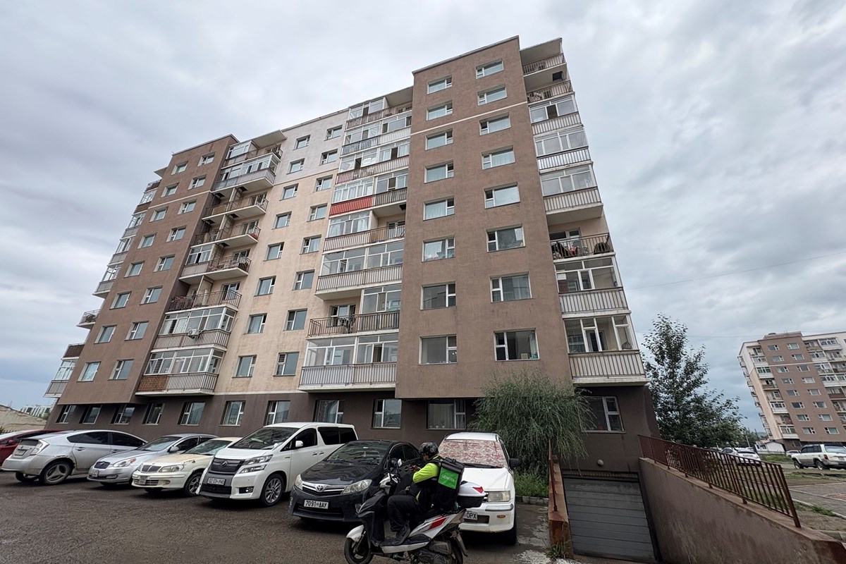 БЗД Цагдаа хотхон 2 өрөө орон сууц худалдана — 2