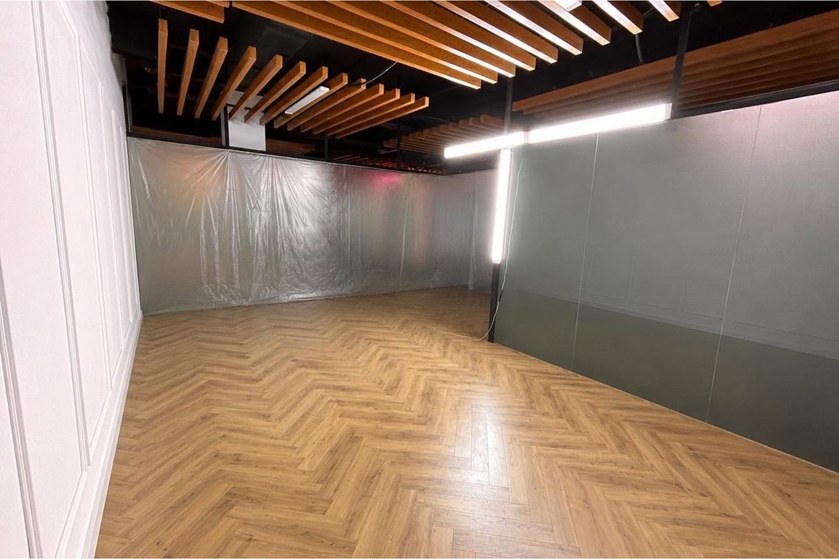 33.5m² retail space for sale — 11