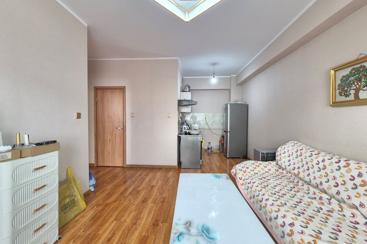 48.83m² retail space for sale — 8
