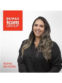 Owner - Camila Bizzo - Team