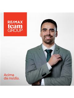 Emanuel Barroso - Team