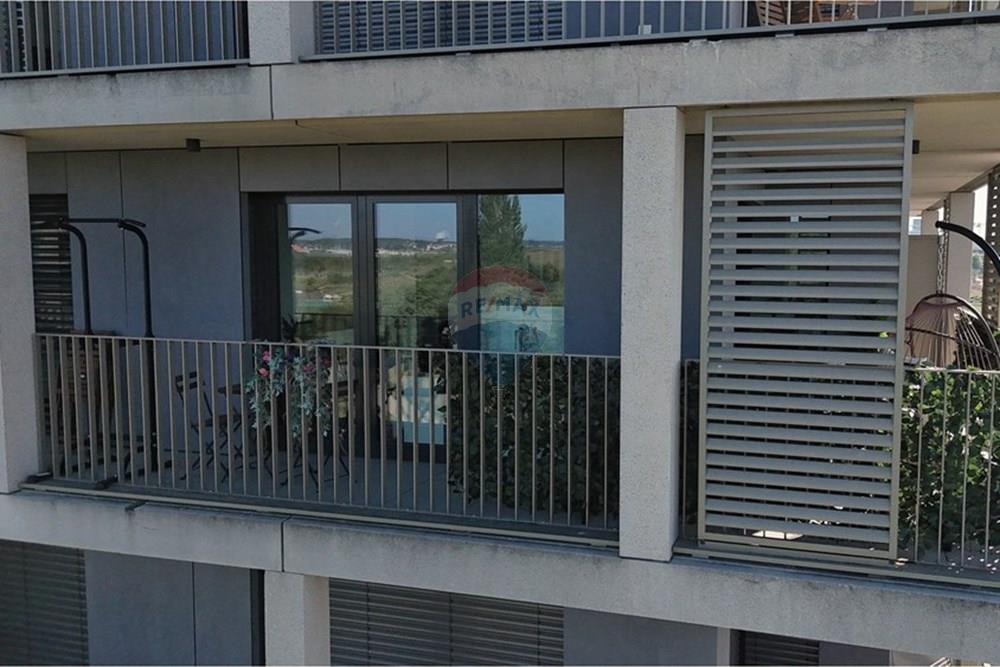 62.00 Surface : Appartement A vendre, 1 Chambres à Gasperich Luxembourg