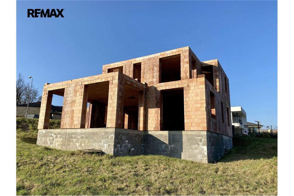Residential - House - Chrustenice, Stredocesky region - Czech Republic - 7 - 29234019-855