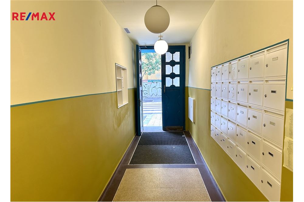 Residential - Condo/Apartment - Prague 3, City of Prague - Czech Republic - 15 - 29234019-849