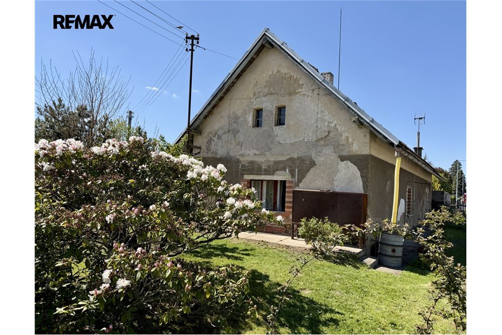 Residential - House - Kamenice, Stredocesky region - Czech Republic - 1 - 29234019-860