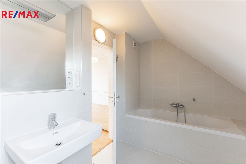 Residential - Condo/Apartment - Prague 3, City of Prague - Czech Republic - 13 - 29234030-326