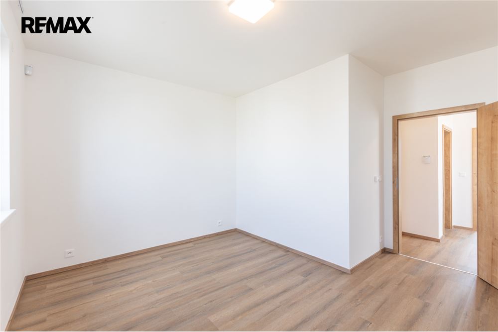 Prédio Habitacional - Casa - Praha 9, hl. m. Praha - Czech Republic - 15 - 29234037-75