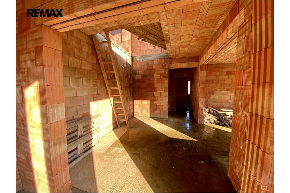 Residential - House - Chrustenice, Stredocesky region - Czech Republic - 6 - 29234019-855