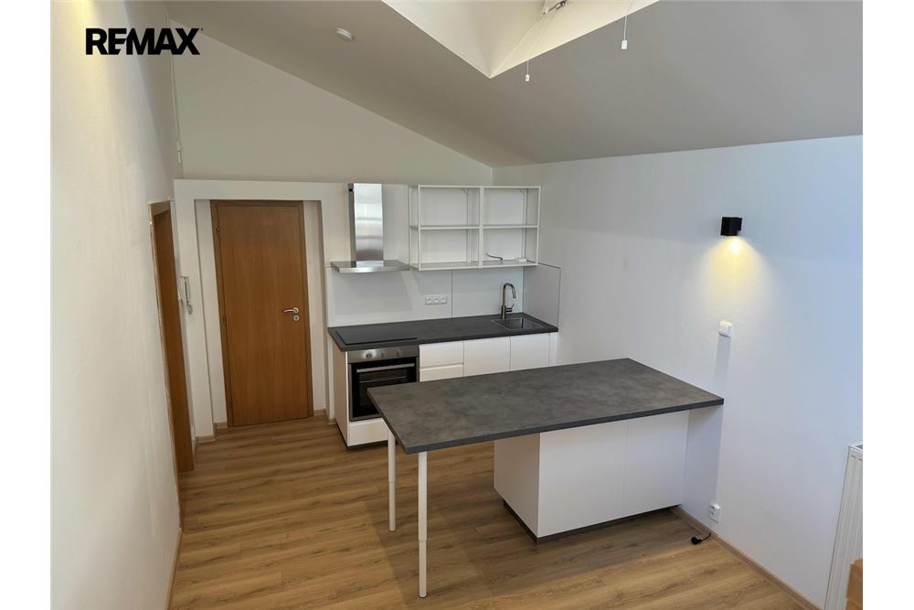 Residential - Condo/Apartment - Prague 5, City of Prague - Czech Republic - 1 - 29234043-11