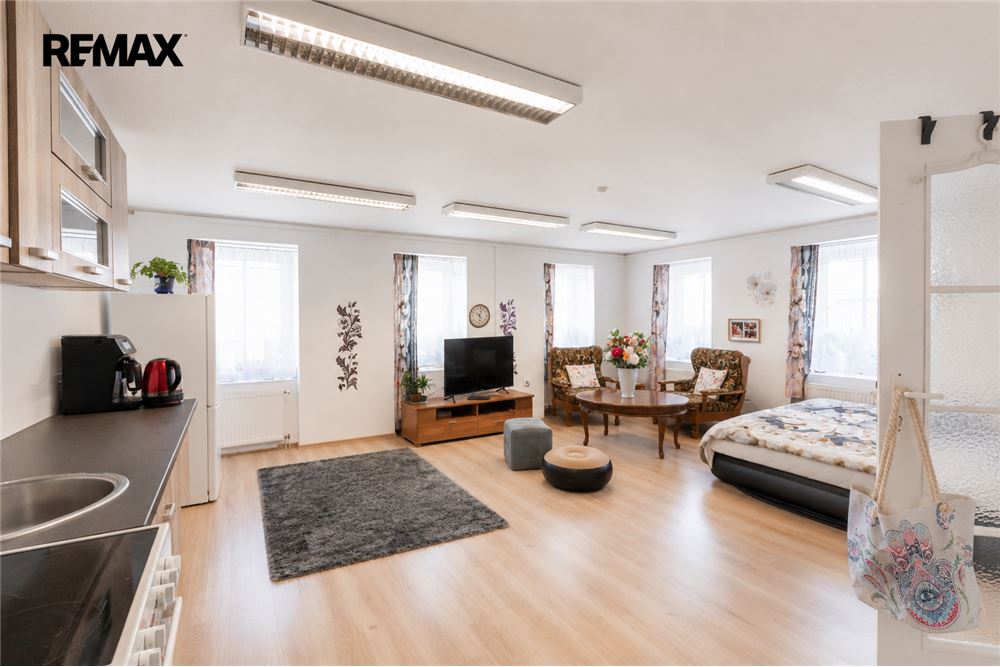 Commercial - Apartment Building - Varnsdorf, Ústí nad Labem region - Czech Republic - 22 - 29234023-194