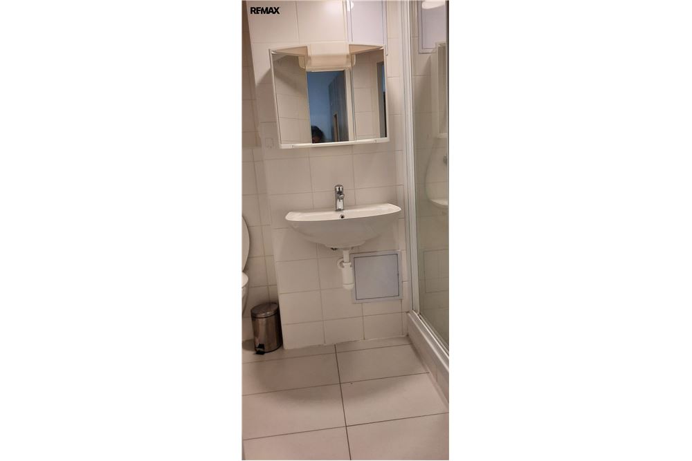 Residential - Condo/Apartment - Prague 6, City of Prague - Czech Republic - 10 - 29234023-192