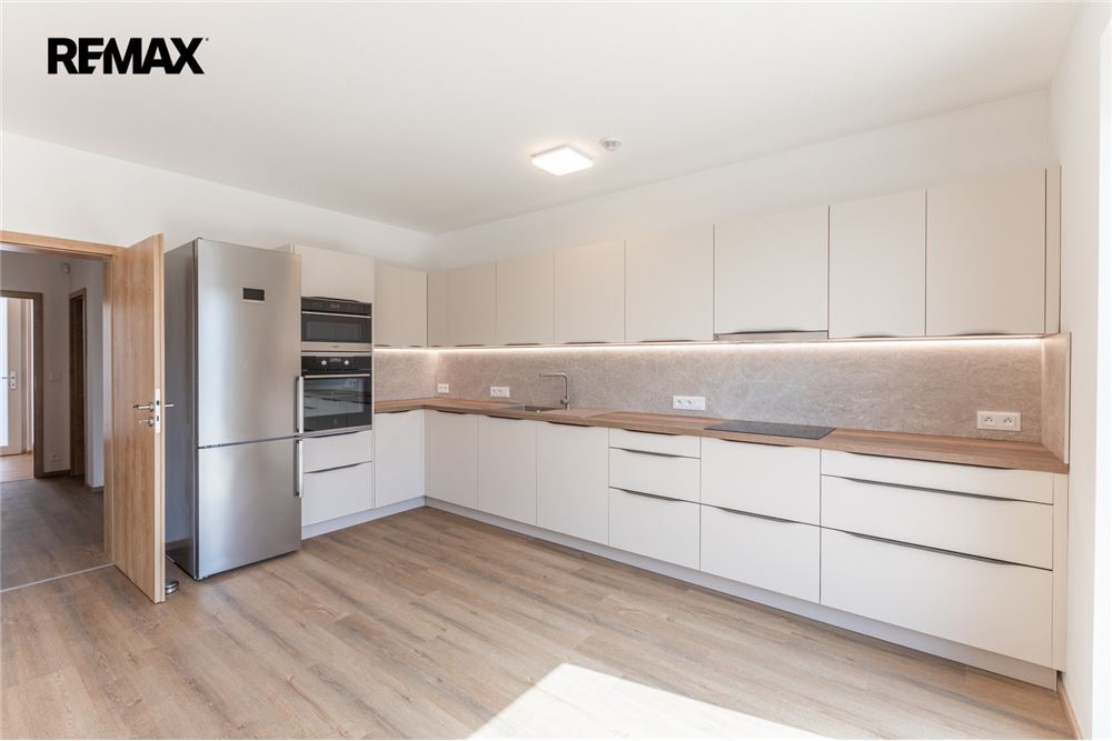 Prédio Habitacional - Casa - Praha 9, hl. m. Praha - Czech Republic - 2 - 29234037-75