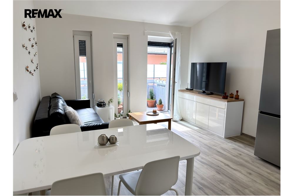 Residential - Condo/Apartment - Sulice, Stredocesky region - Czech Republic - 3 - 29234019-853