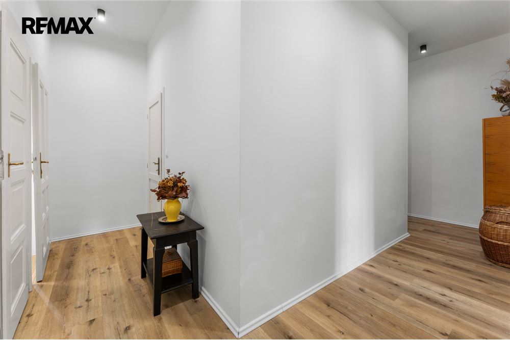 Residential - Condo/Apartment - Prague 3, City of Prague - Czech Republic - 21 - 29234029-432