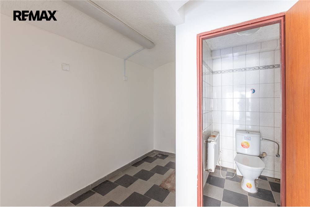 Commercial - Apartment Building - Varnsdorf, Ústí nad Labem region - Czech Republic - 35 - 29234023-194