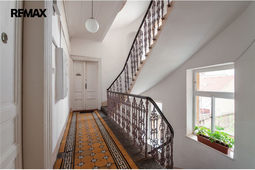 Commercial - Commercial/Retail - Prague 3, City of Prague - Czech Republic - 12 - 29234030-342