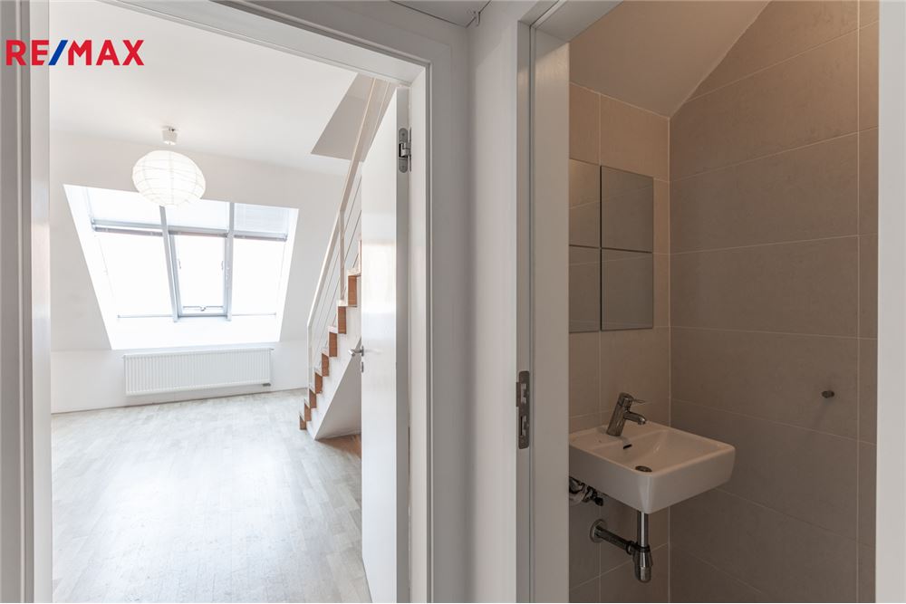 Residential - Condo/Apartment - Prague 3, City of Prague - Czech Republic - 9 - 29234030-326