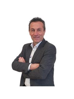 Associate in Training - Giuseppe Mirisola - RE/MAX Casa Service