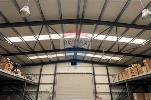 Warehouse 2200 m² for rent in Ypsonas, Limassol