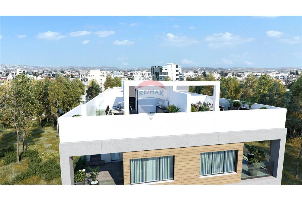 2 Bedroom Roof Garden in Kamares - Fler