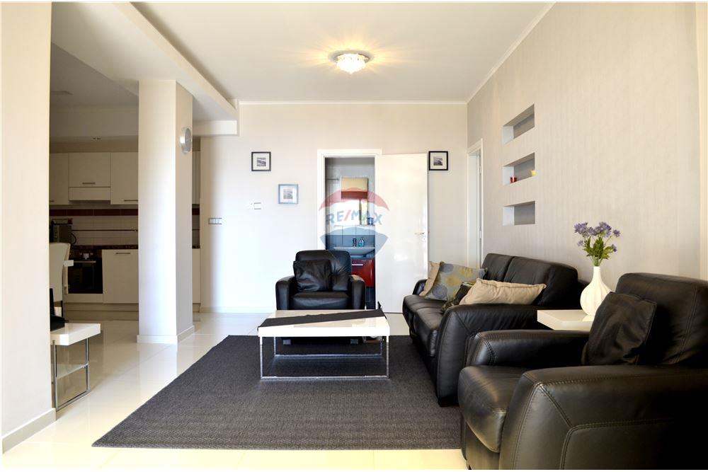 Seafront 2 x 1 Bedroom Apartments with Garden - Więcej
