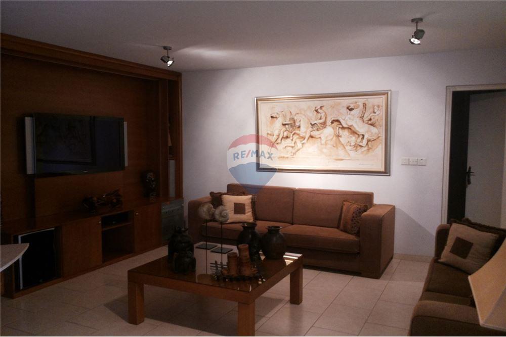 4-Bedroom Seaview Villa at Agia Fylaxi - Bild 4