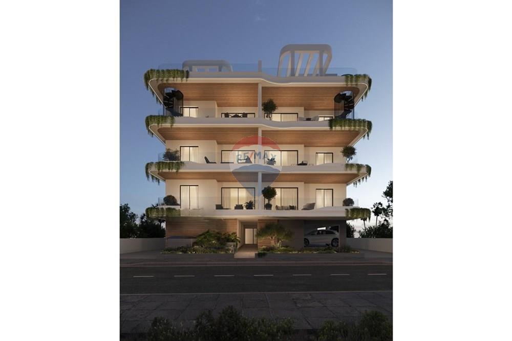 Modern Apartment with Roof Garden & Infinity Pool - Meer