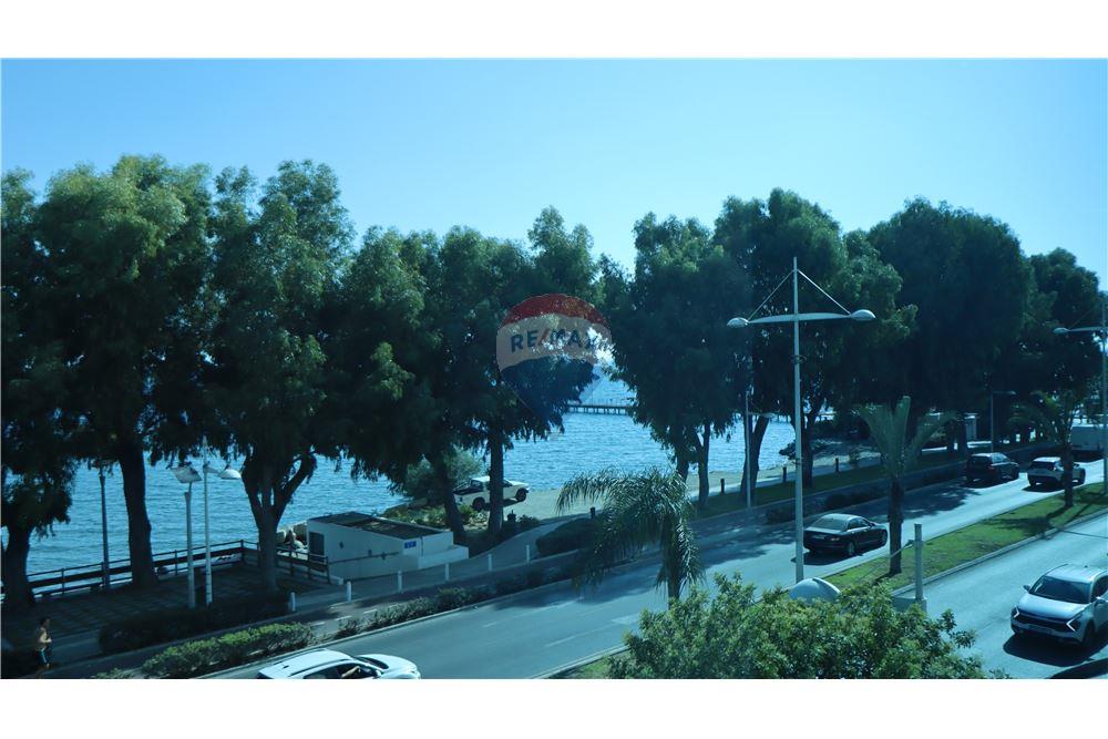 Office of 195sqm with Seaview at Neapolis - Ansicht 4