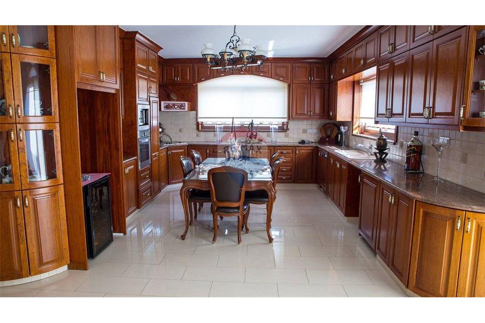 Luxury 6 Bedroom Villa in Agia Fyla - Bild 5