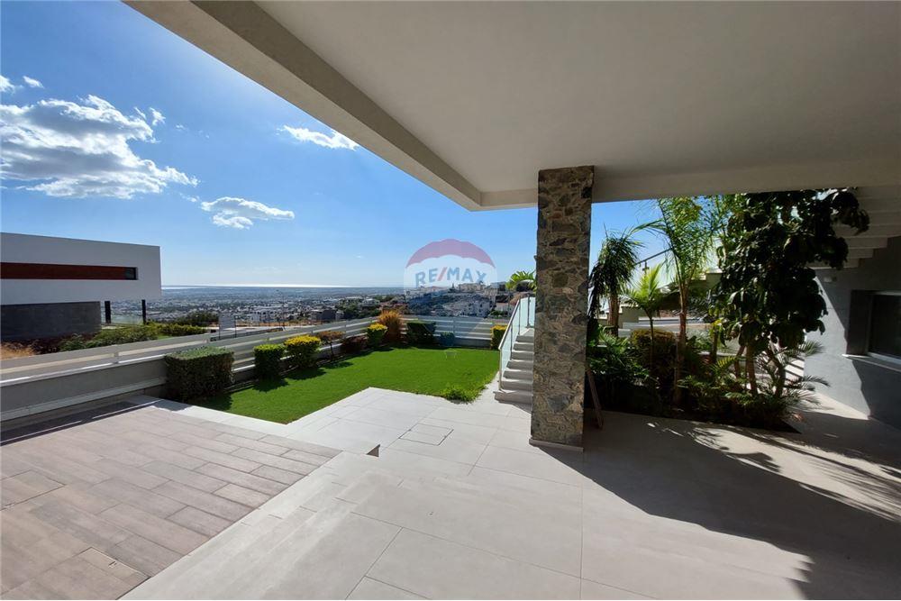 3-Bedroom House in Agia Fyla - Aanzicht 6
