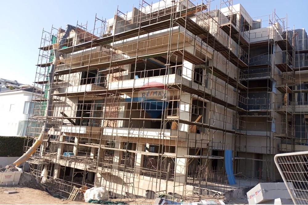 2-Bedroom Apartment in Agios Athanasios - Mehr