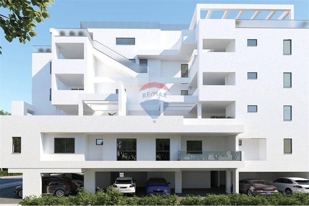 2 Bedroom Roof Garden in Drosia - Vista 3
