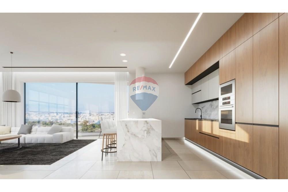 3 Bedroom Whole Floor Apartment in Nicosia - Widok 2