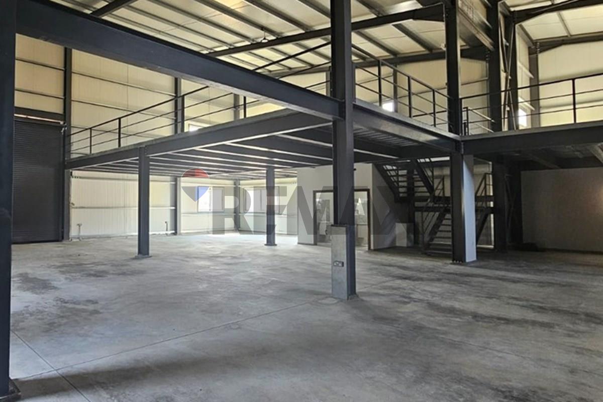 Склад 782 м² в аренду в Alampra, Nicosia