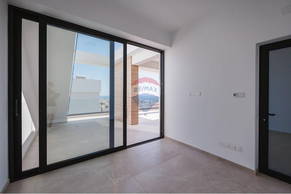 Sea View 3-Bedroom Penthouse in Agios Athanasios – pohled 4