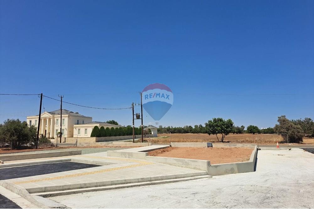590sqm -Residential Corner Plot, Mazotos – další