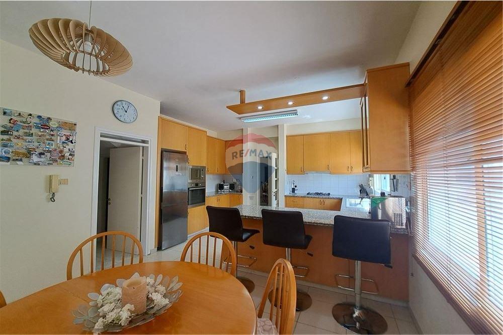 5-bedroom Luxury Villa in Kalogoiri - Bild 6