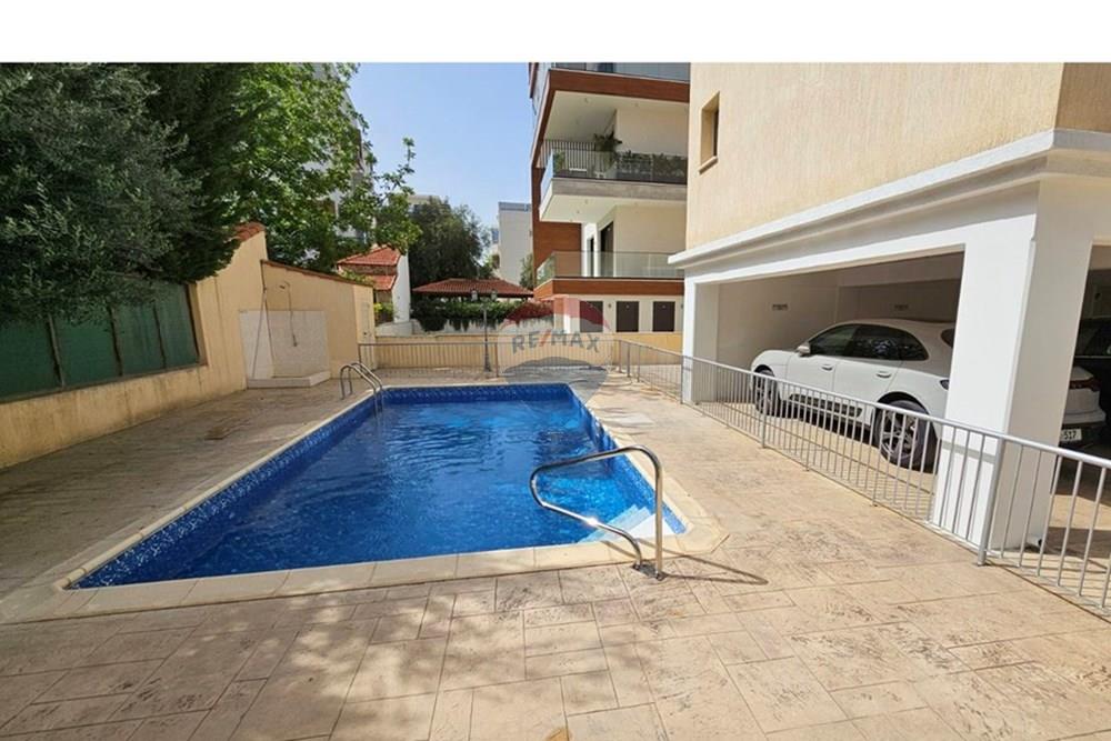 2-Bedroom Penthouse In Dasoudi - Widok 4