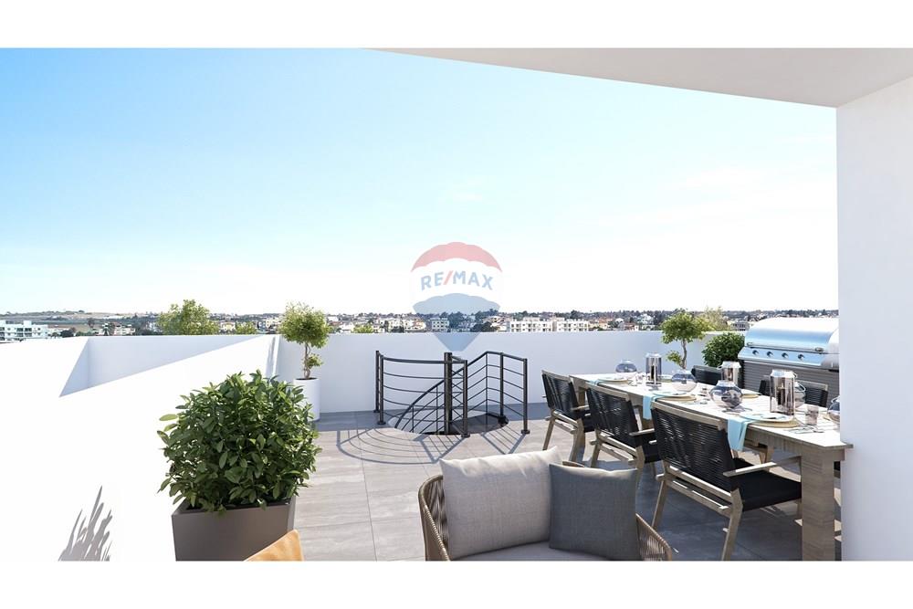 2 Bedrooms, 3 Bathrooms Penthouse, Larnaca - Vista 2