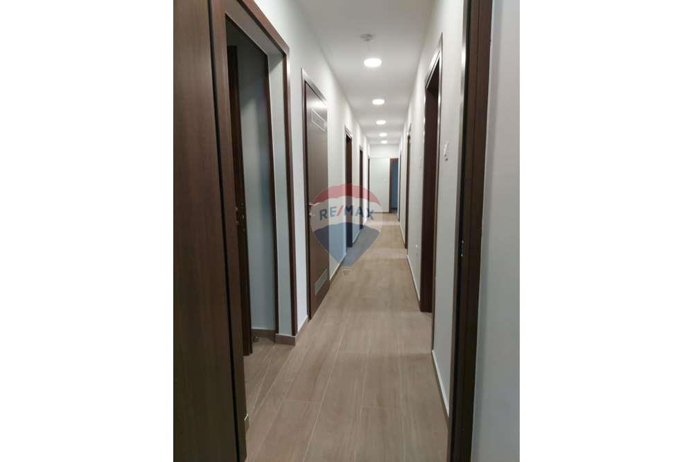 230 sqm office space on Fr. Roosevelt Ave. - Widok 3