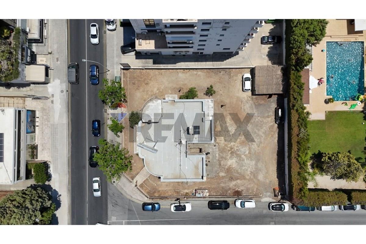 Plot of land 1032 m² for sale in Larnaka - Agios Nikolaos, Larnaca