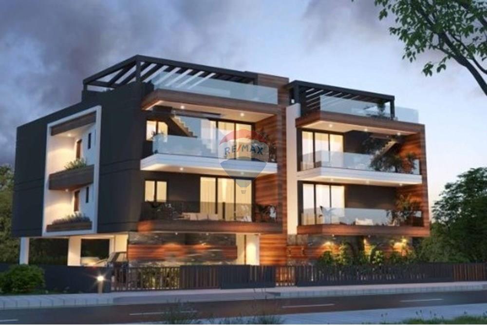 Modern 1-Bedroom Top Floor Apartment in Livadia - Mynd 2