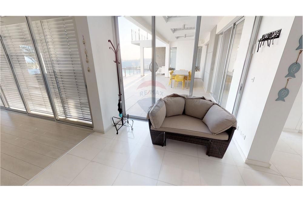 Exclusive 5 Bedroom Villa in Panthea - Bild 3