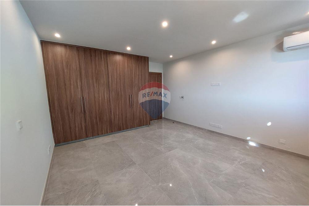 3-Bedroom House in Agia Fyla - Aanzicht 4