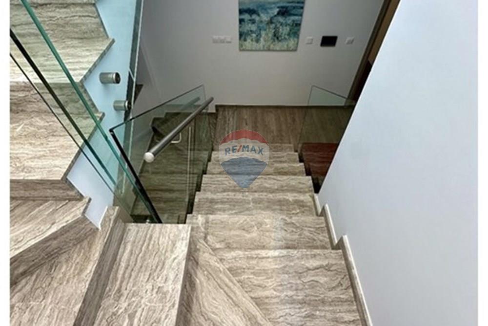 6-Bedrrom Sea View Villa in Agios Athanasios - Widok 6