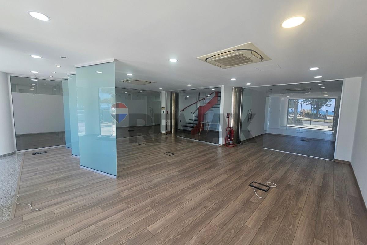 246m² Premium Seafront Office/Shop in Agia Trias - Fler