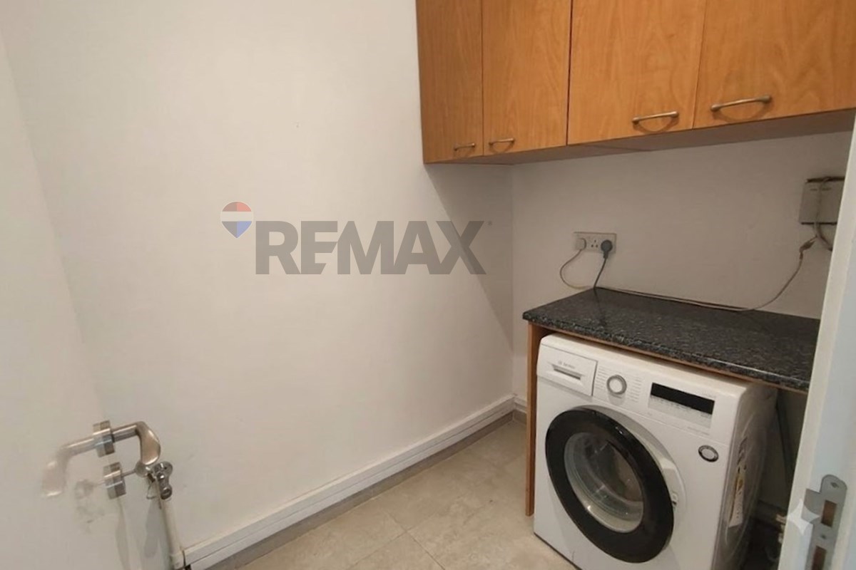 3-Bedroom Ground floor Apartment in Katholiki - Meer