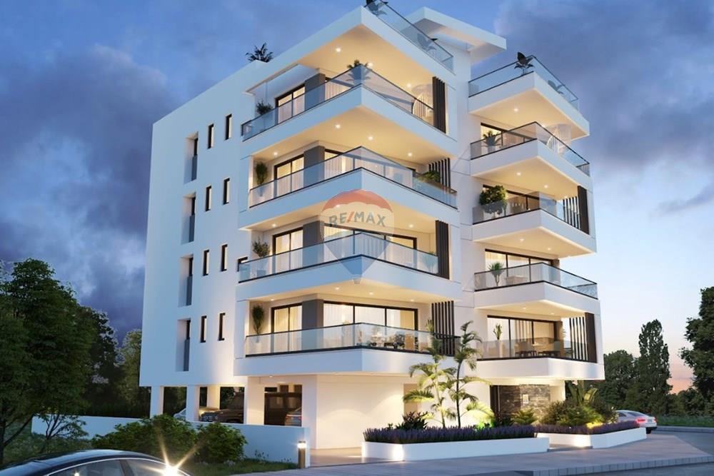 Modern 3-Bed Penthouse in Agios Nikolaos ,Larnaka - Mehr