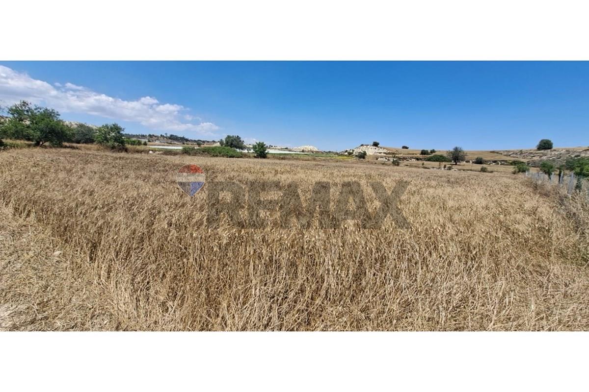 1673m² Residential Plot in Anafotia, Larnaca - Ansicht 4