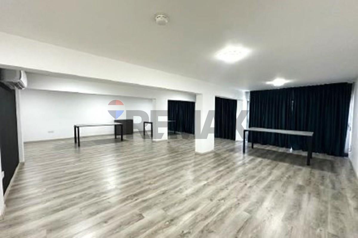 Office 170 m² for sale in Larnaka - Skala, Larnaca